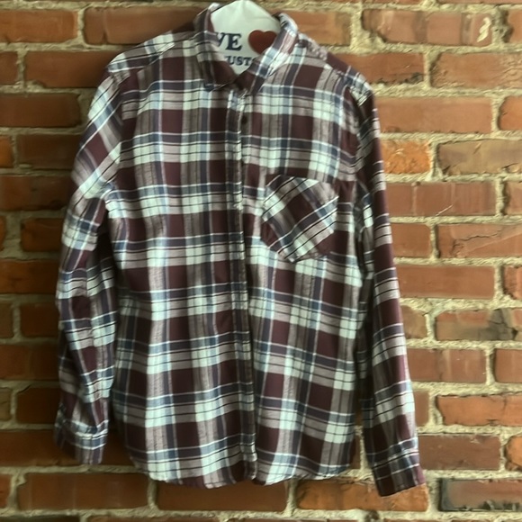 Flannel shirt with Arizona State University logo on back - Picture 2 of 8